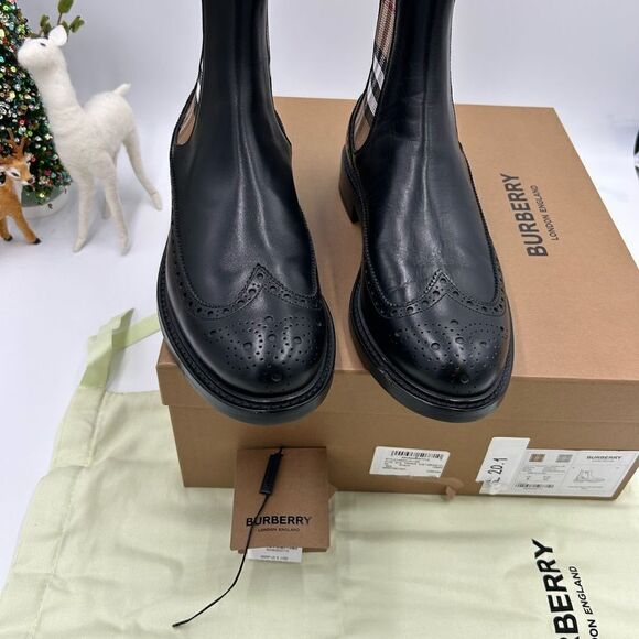 Men’s Burberry vintage check leather Chelsea boots size 42 made in Italy main image 4